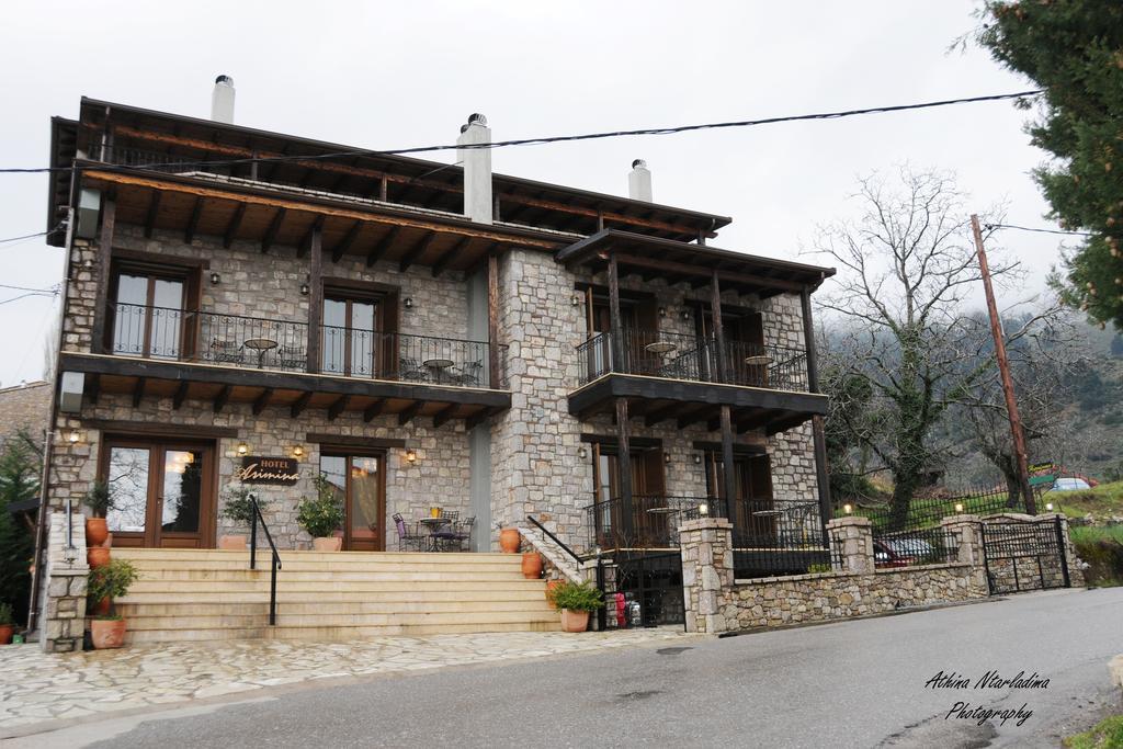 Asimina Guesthouse, Eptalofos Parnassos Exterior foto